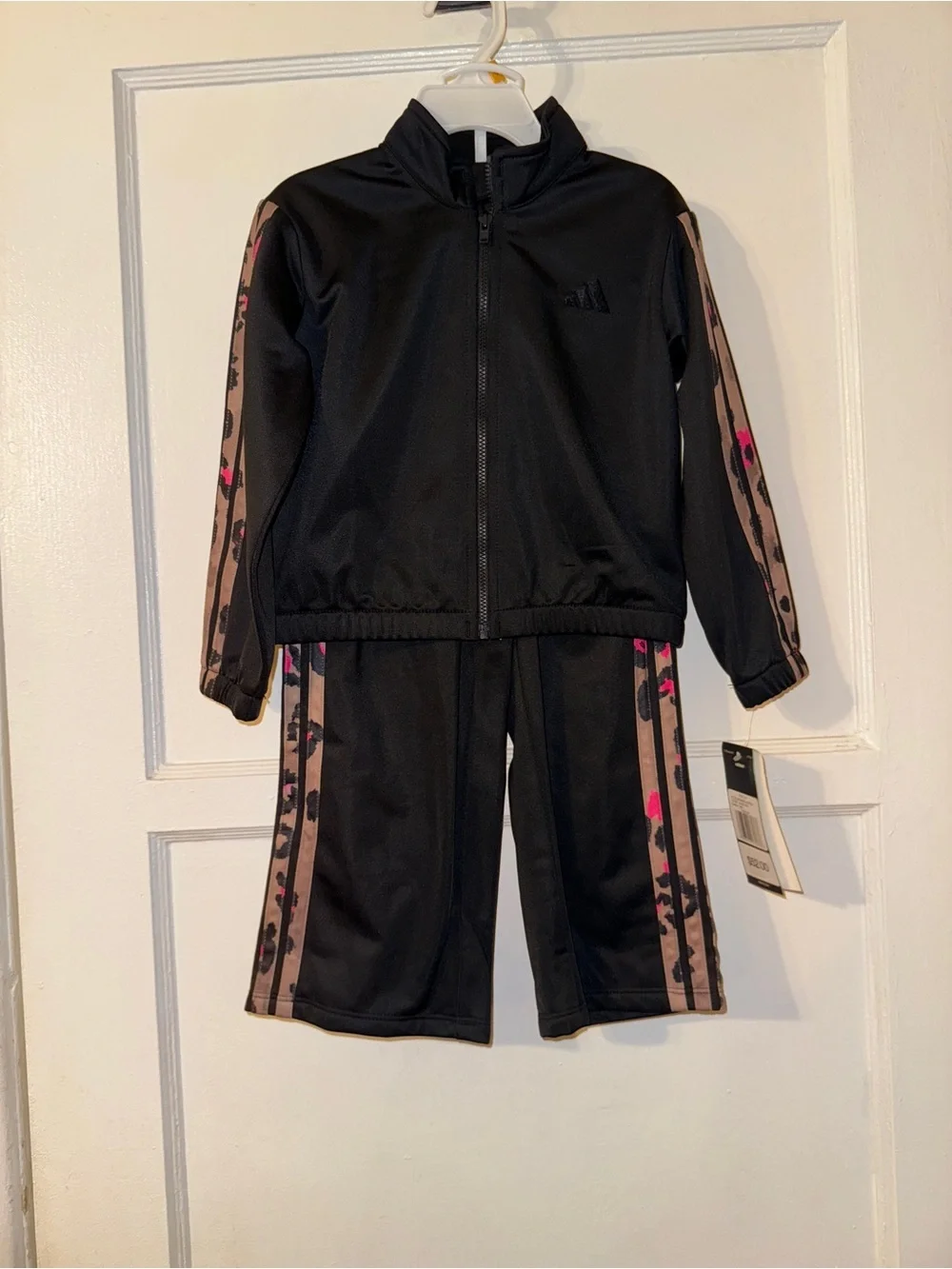 Girls adidas track suit sz 3t